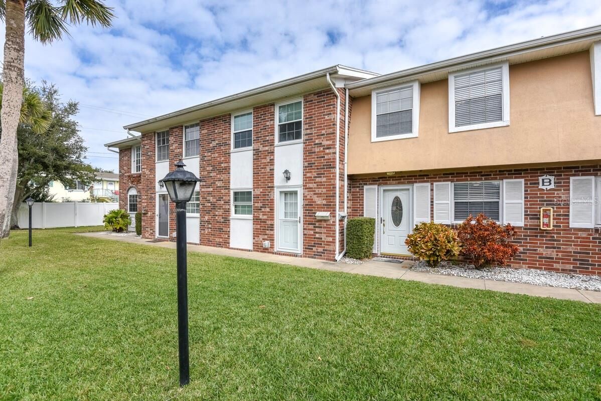 Property Photo:  2200 S Palmetto Avenue B040  FL 32119 