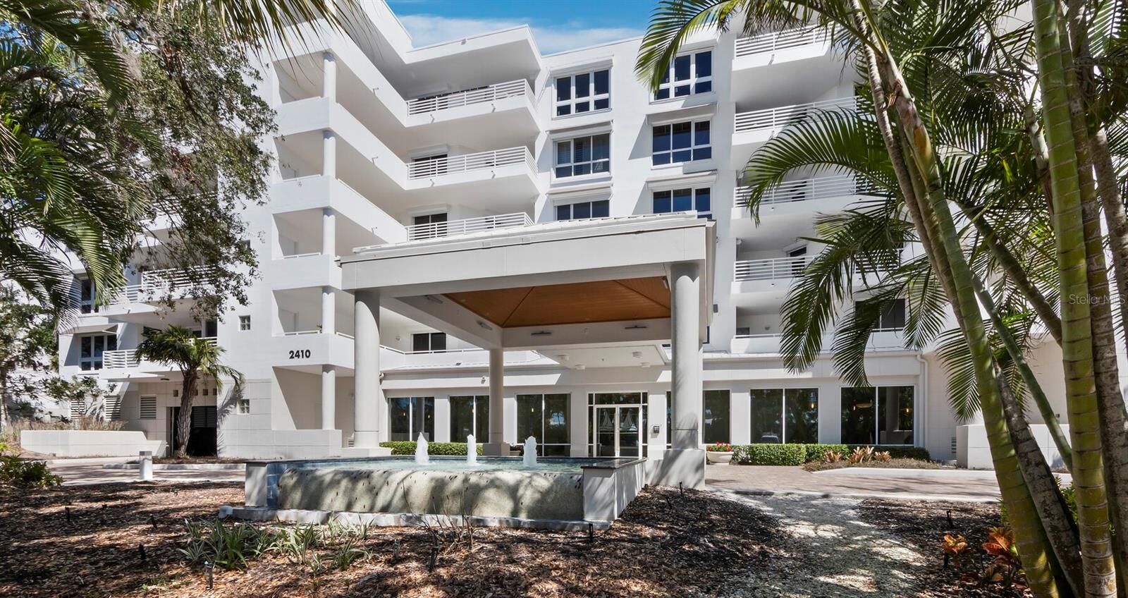 Property Photo:  2410 Harbourside Drive 151  FL 34228 