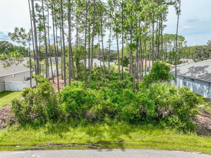 Property Photo: 63 Lindsay Drive FL 32137