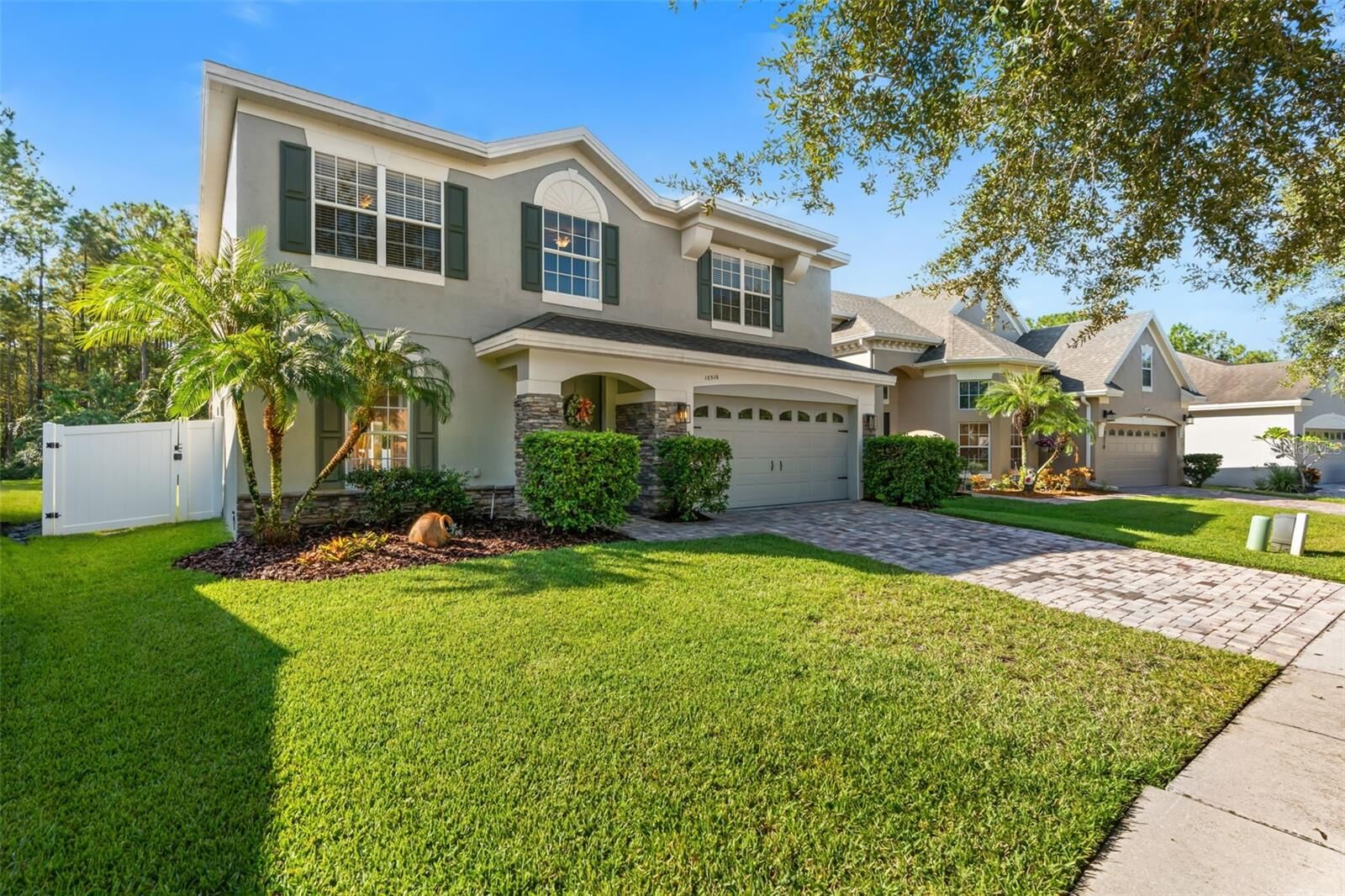 Property Photo: 10516 Willow Ridge Loop FL 32825