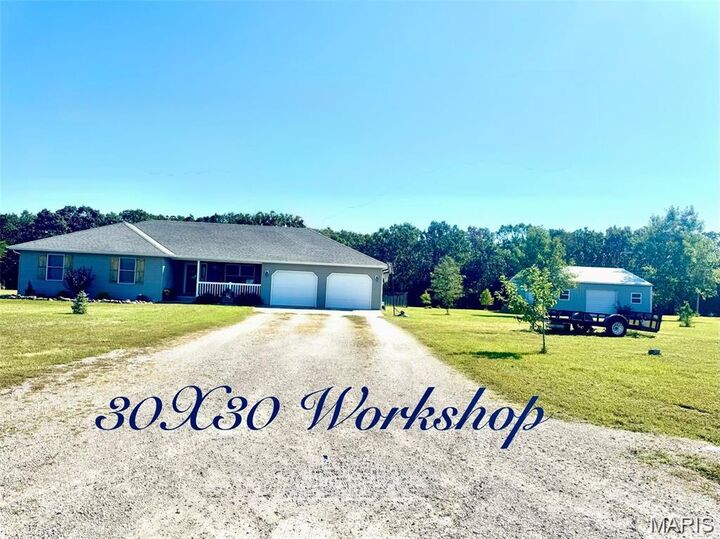 23380 Redwing Lane  Lebanon MO 65536 photo
