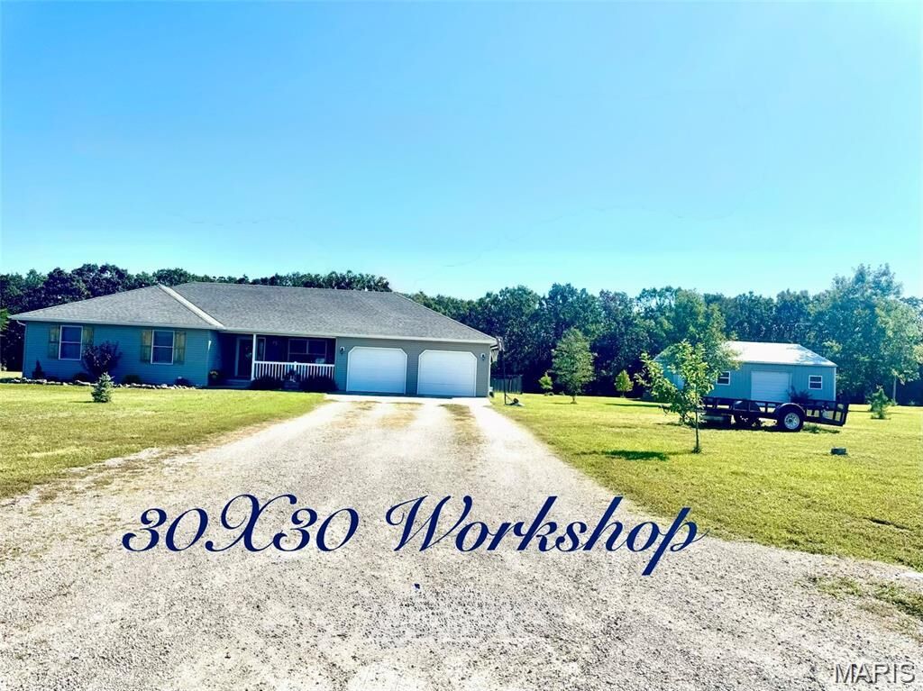 Property Photo:  23380 Redwing Lane  MO 65536