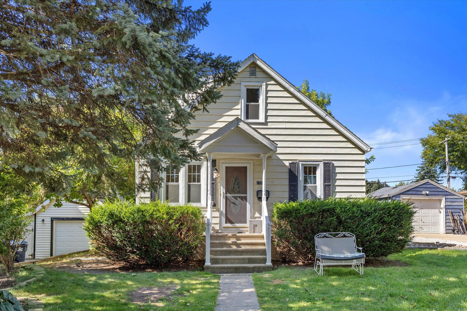 Property Photo:  3735 S 91st St  WI 53228 