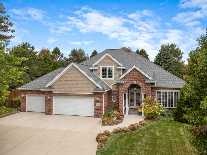 1311 Dove Ln  Grafton WI 53024 photo