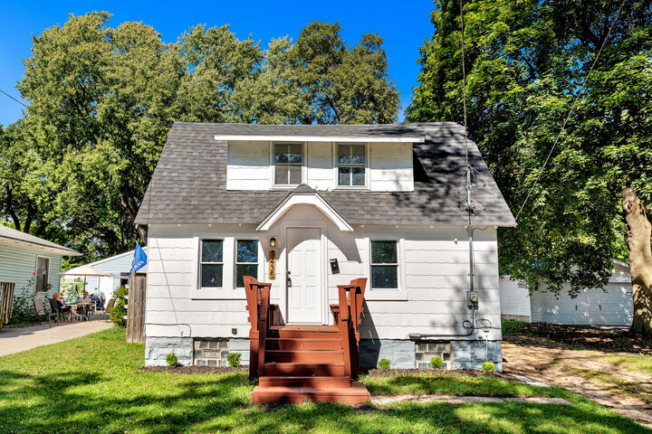 1435 Matilda Street NE  Grand Rapids MI 49503 photo
