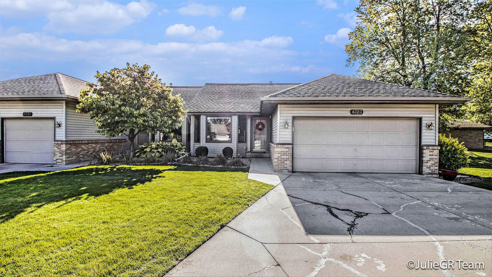 Property Photo:  4323 Crest Creek Court SW  MI 49468 