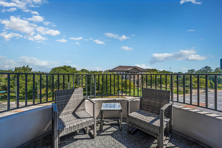 Property Photo:  2020 N Lincoln Park West 3G  IL 60614 