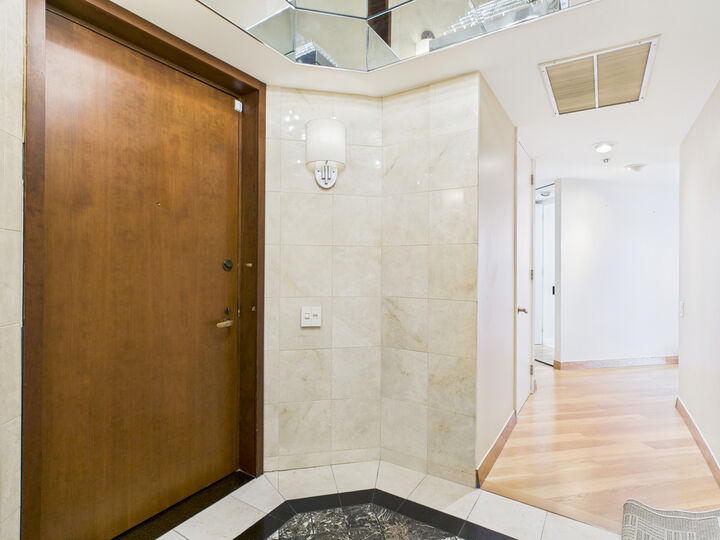 Property Photo:  950 N Michigan Avenue 37F  IL 60611 