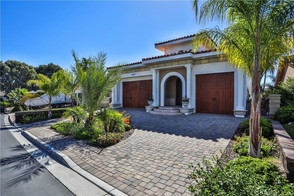 Property Photo:  22477 Boating Way  CA 92587 