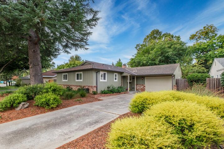 Property Photo:  5208 Carrington Street  CA 95819 