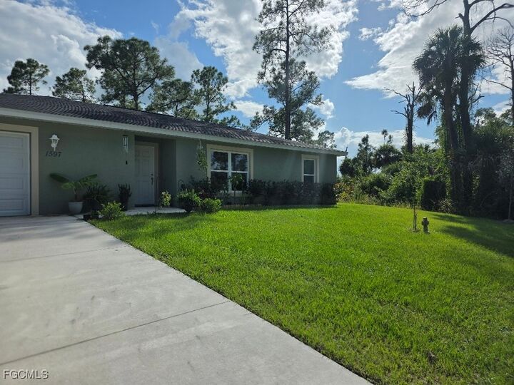 Property Photo:  1597 Rugby Lane  FL 33935 