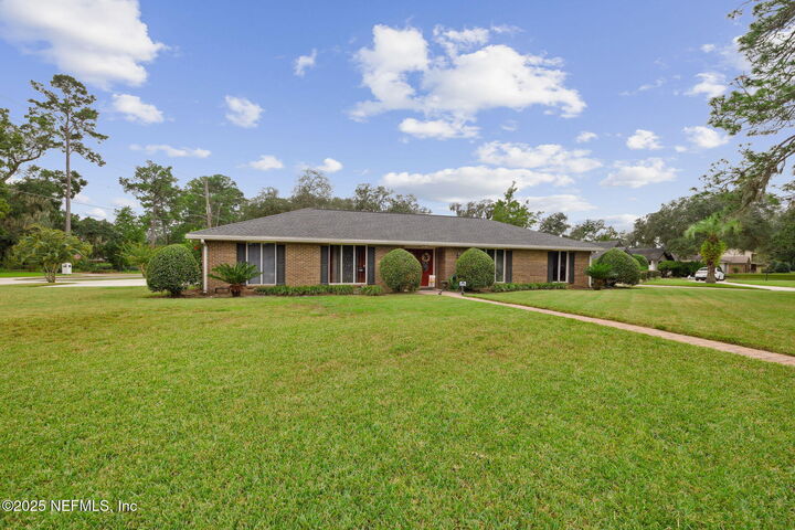 Property Photo: 2888 Spanish Cove Trail FL 32257