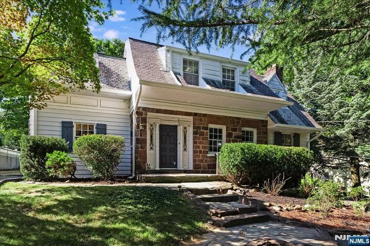 Property Photo:  150 Rock Road  NJ 07506 