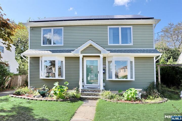 Property Photo:  9-10 Mansfield Drive  NJ 07410 