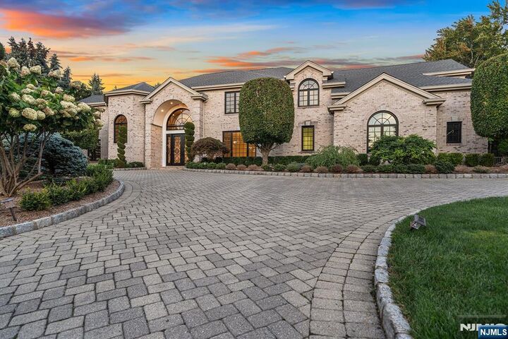 118 Hoover Drive  Cresskill NJ 07626 photo