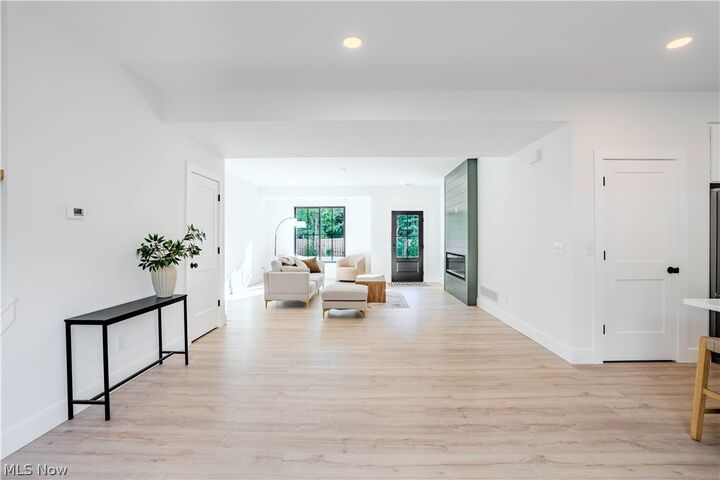 Property Photo: 6724 Benedict Drive Sl2 OH 44130