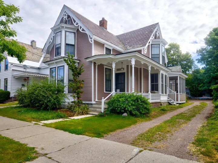 42 Elmwood Avenue  Burlington VT 05401 photo