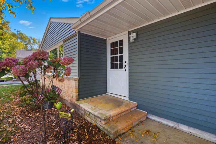 Property Photo:  106 E Chandler Street  MN 55307 