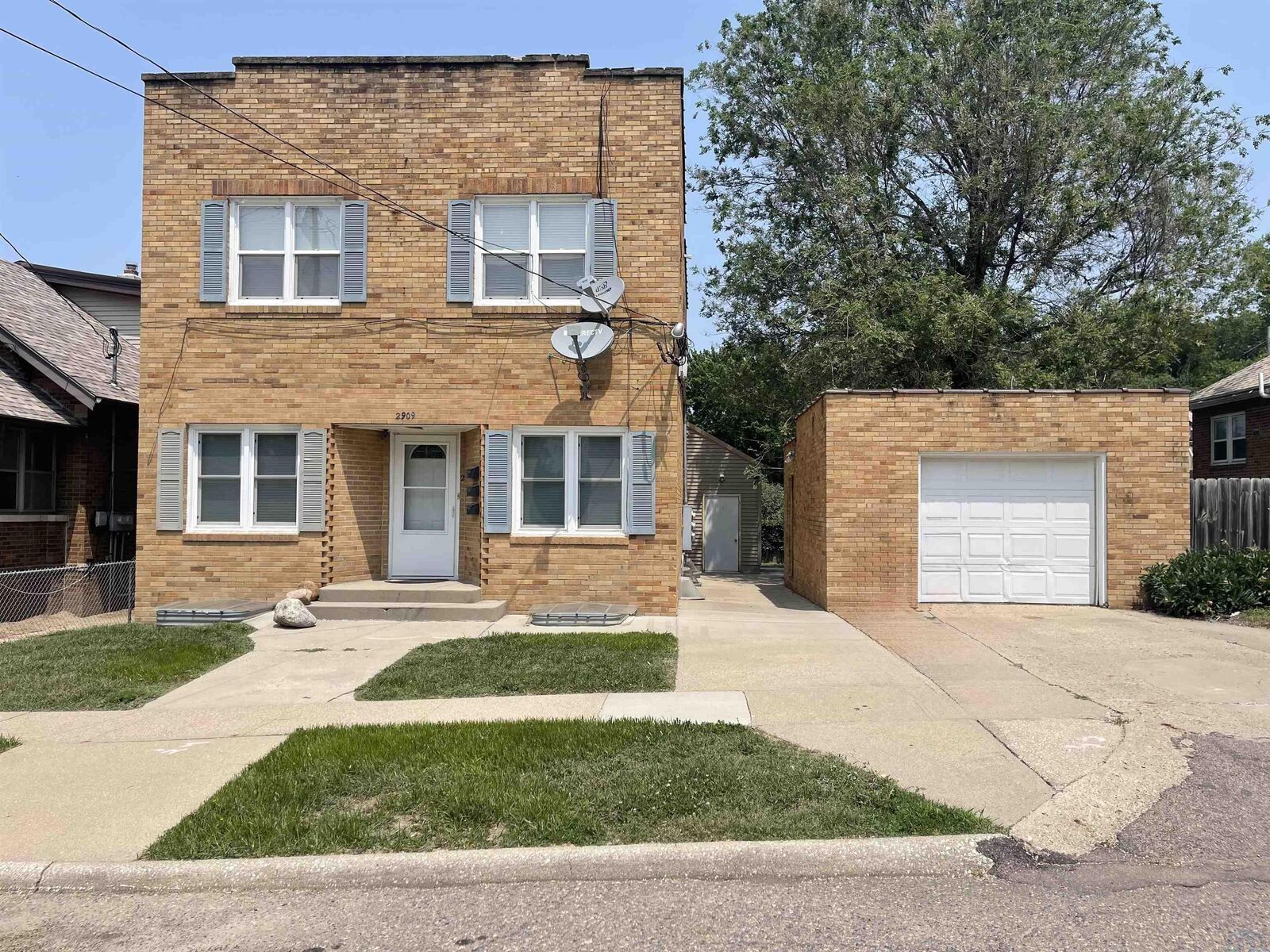 Property Photo:  2909 Ridge Avenue  IA 51106 