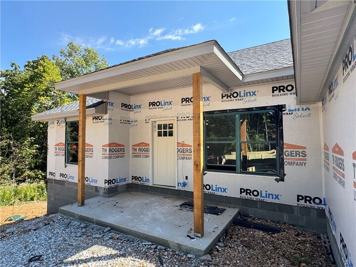 Property Photo:  4 Melrose Lane  AR 72715 
