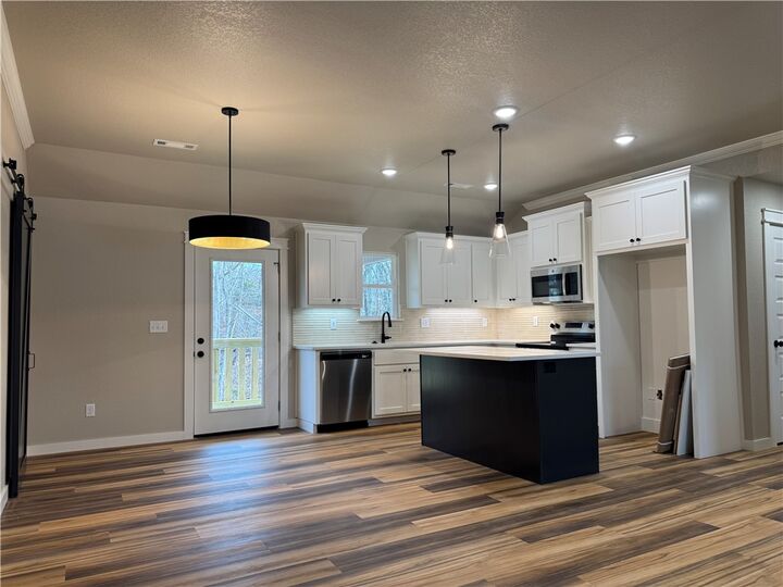 Property Photo: 4 Melrose Lane AR 72715