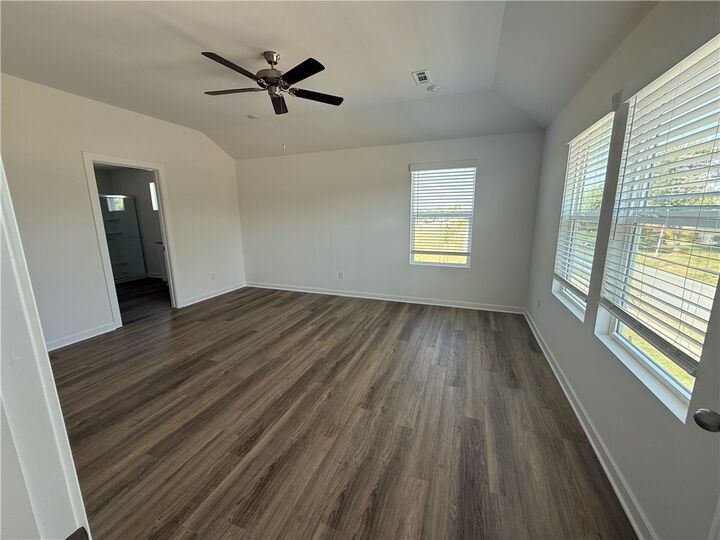 Property Photo:  1534 Bermuda Street  AR 72745 