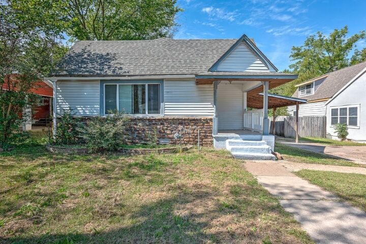 716 N Mt Olive Street  Siloam Springs AR 72761 photo