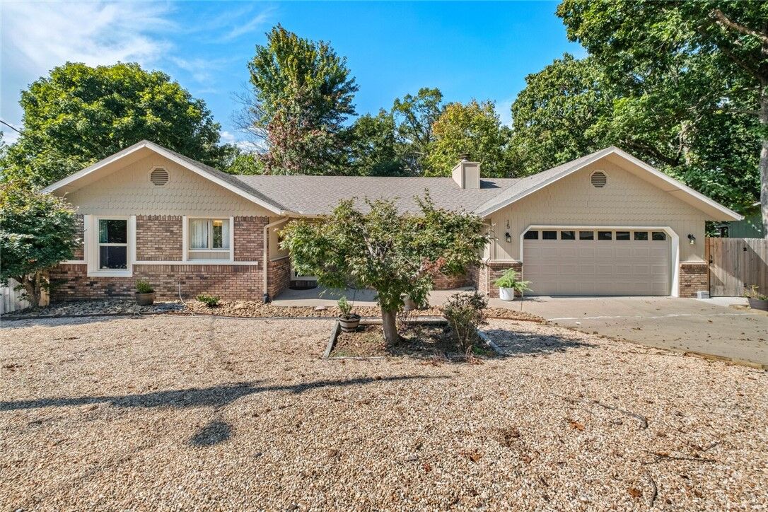 Property Photo: 15 Oakham Circle AR 72715