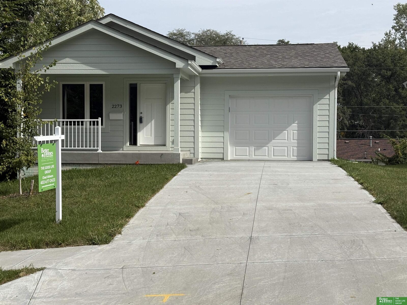 Property Photo:  2273 N 38th Avenue  NE 68111 