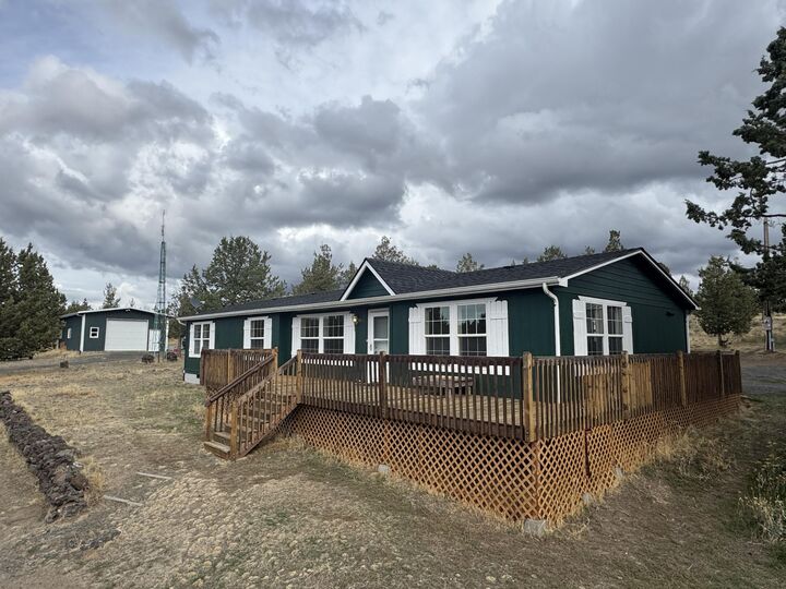 Property Photo:  5935 SE Coyote Lane  OR 97754 