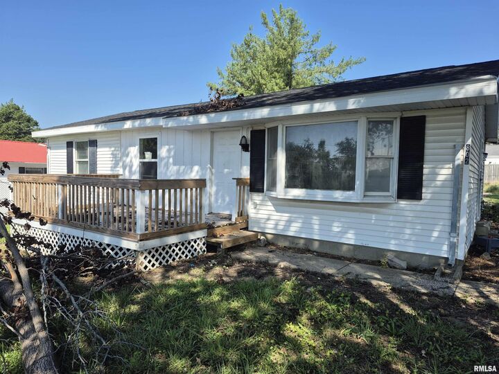 802 Dillard Street  Eldorado IL 62930 photo