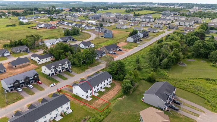 Property Photo:  47 Kelly Heights  PE C1B 4M3 