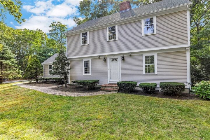 Property Photo:  4 Sea Meadow Dr  MA 02563 