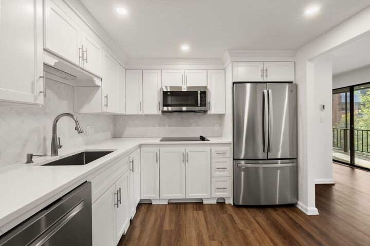 Property Photo:  75 Grove Street 228  MA 02482 