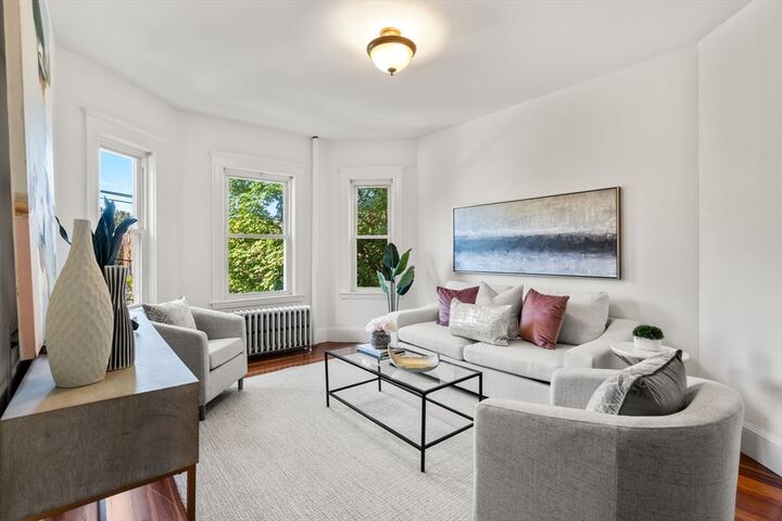 Property Photo:  7 Bailey Street 2  MA 02124 