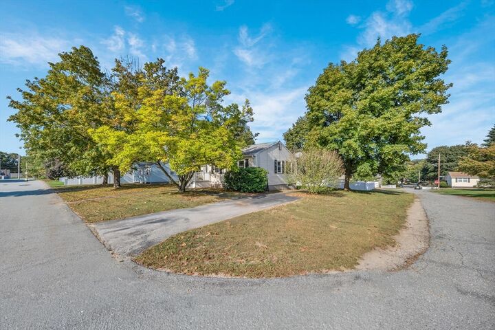 Property Photo:  70 Enfield Street  MA 01852 