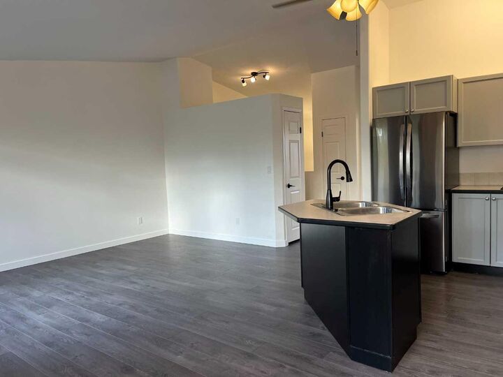 Property Photo: 65 Leung Place AB T0M 0J0