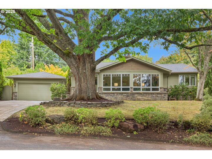 Property Photo:  8115 SW Valley View Dr  OR 97225 