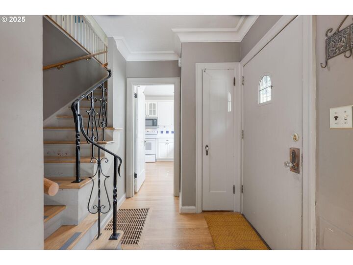 Property Photo:  6300 SE Yamhill St  OR 97215 