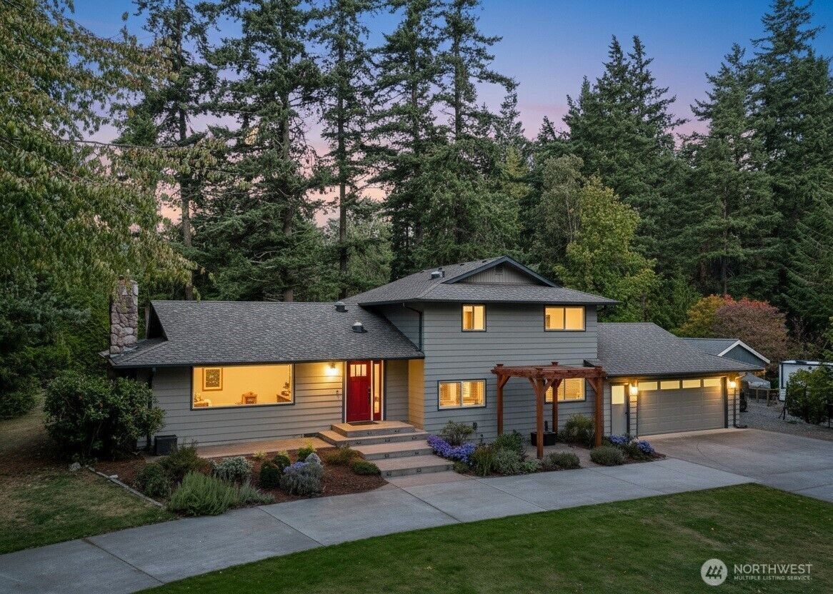 Property Photo:  505  Willow Road  WA 98225 