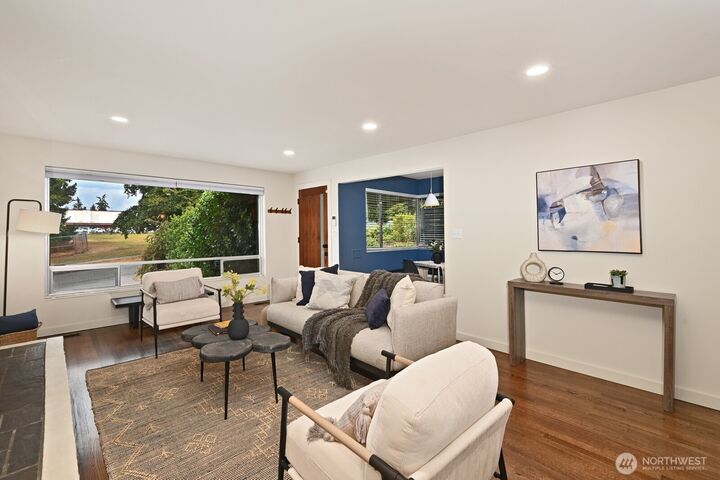 Property Photo:  1525 NW 90th Street  WA 98117 