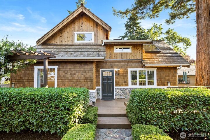 639  12th Avenue  Kirkland WA 98033 photo