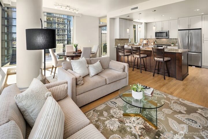 10650 NE 9th Place 1120  Bellevue WA 98004 photo