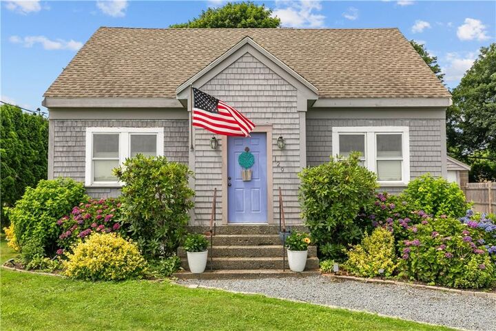 129 Bliss Mine Road  Newport RI 02840 photo