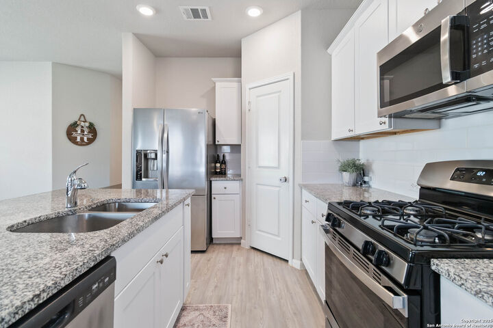 Property Photo:  9611 Morgans Mills  TX 78254 