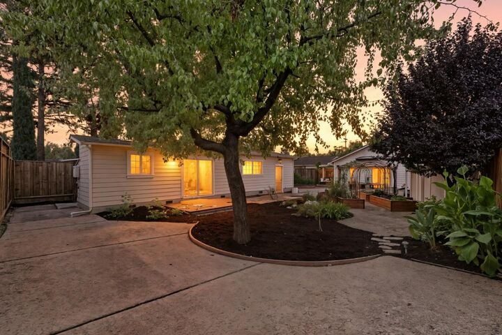 Property Photo: 334 Hillview Avenue CA 94062