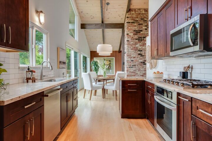 Property Photo:  250 Carol Way  CA 95003