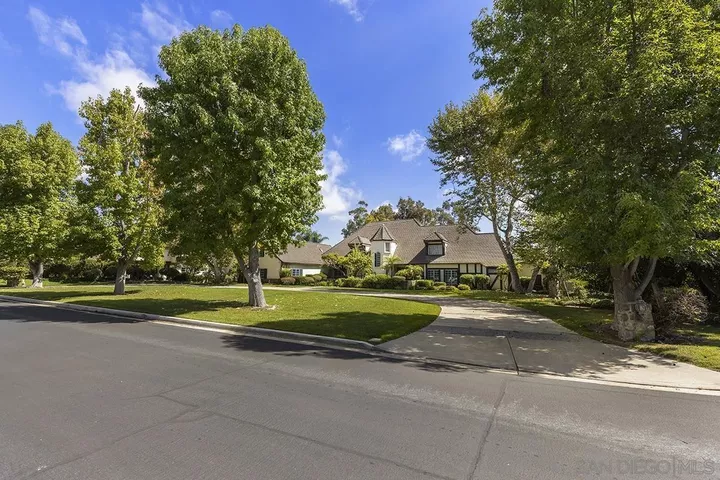 Property Photo:  6350 Calle Del Campanario  CA 92067 
