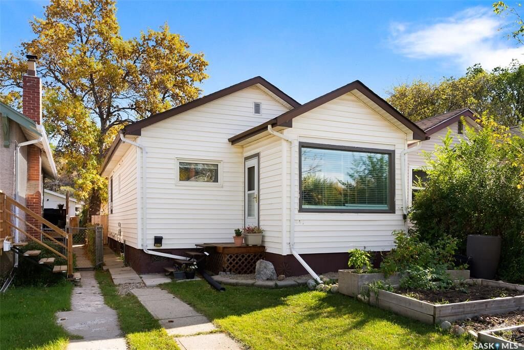 Property Photo:  1551 Montague Street  SK S4T 3J4