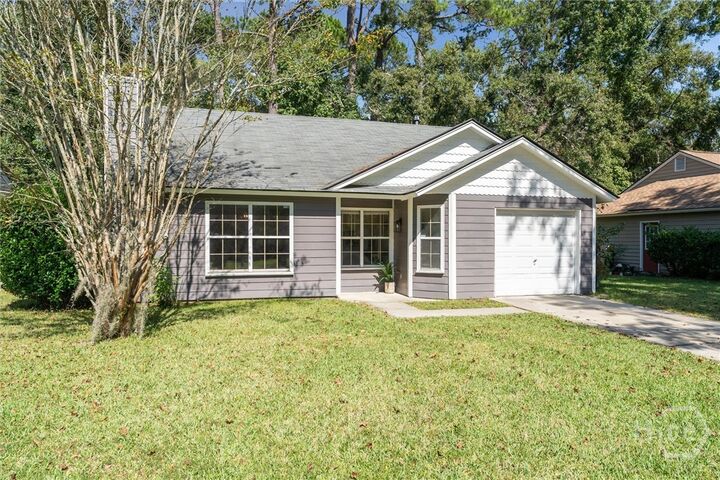 Property Photo: 4 East White Hawthorne Drive GA 31419